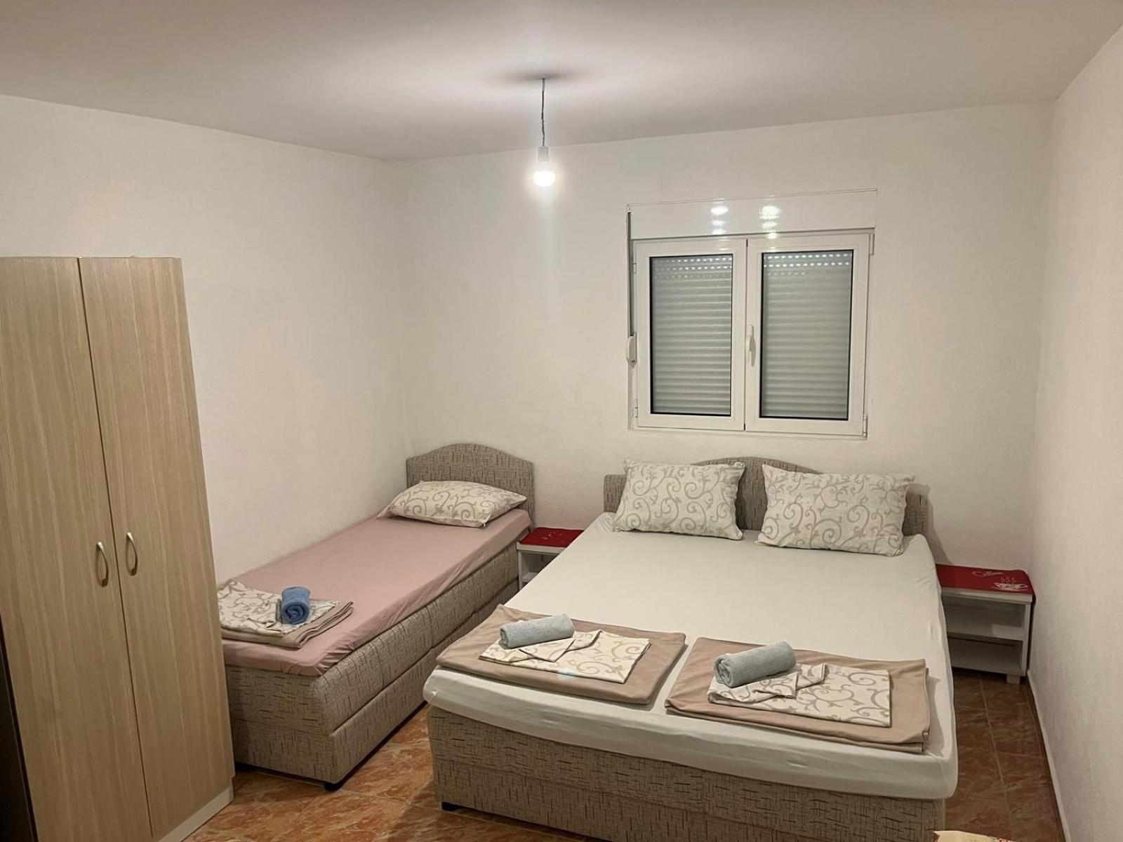 Apartmani Neda Bane Petrovac Exteriér fotografie