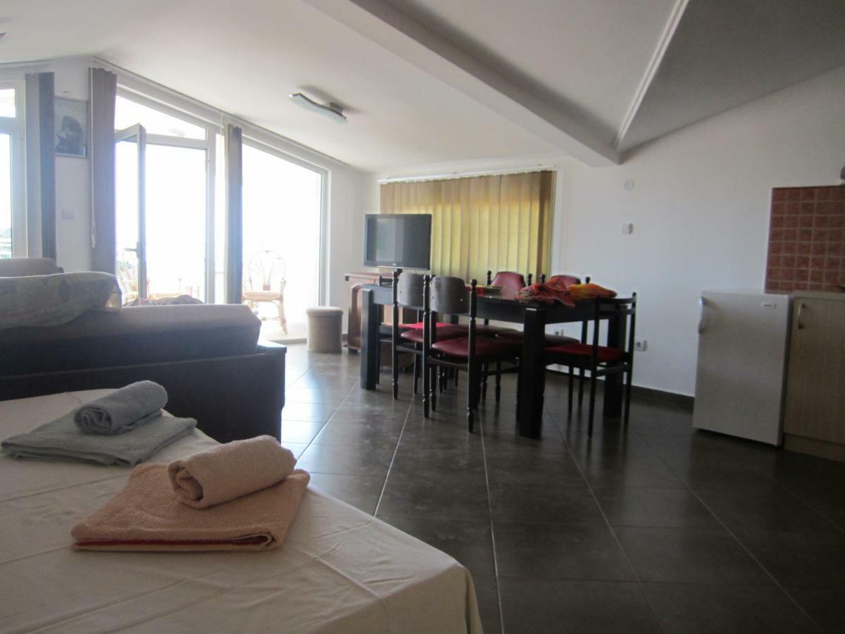 Apartmani Neda Bane Petrovac Exteriér fotografie